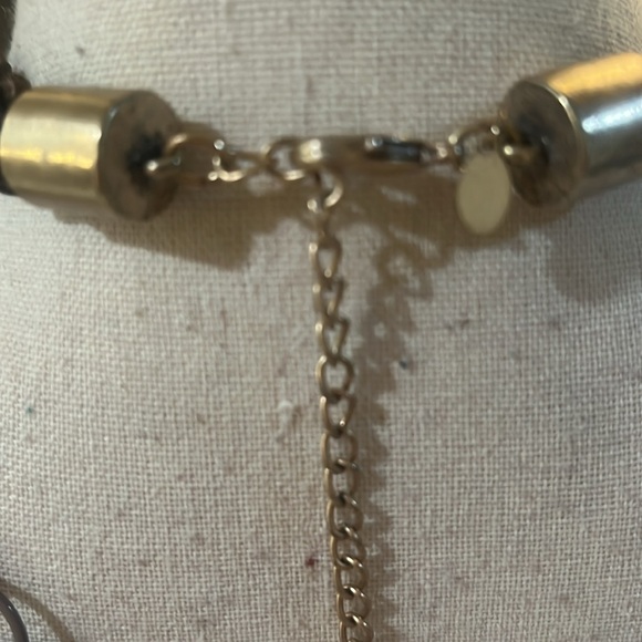 Chico’s gorgeous statement necklace 16” long EUC - Picture 4 of 6